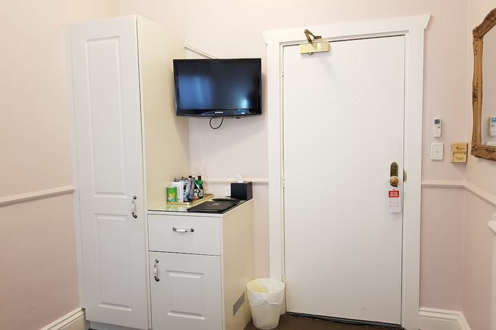 Room 34 of 88