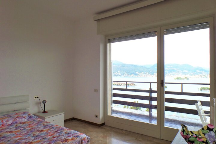 Room 6 of 24