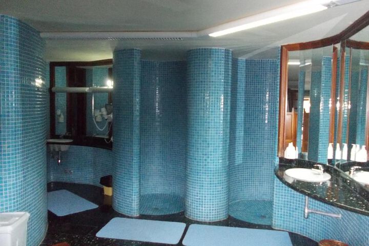 Room 14 of 55
