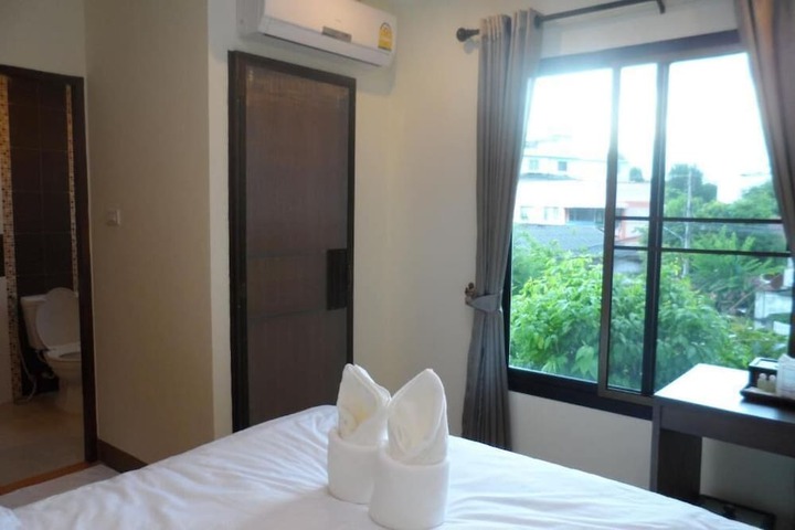 Room 16 of 68