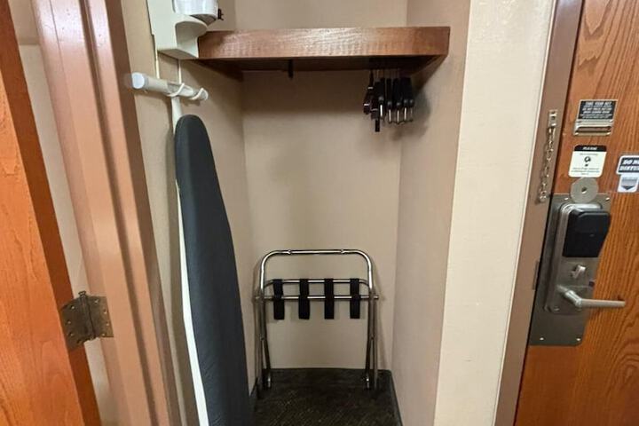 Room 22 of 43