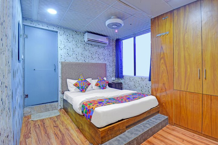 Room 18 of 26