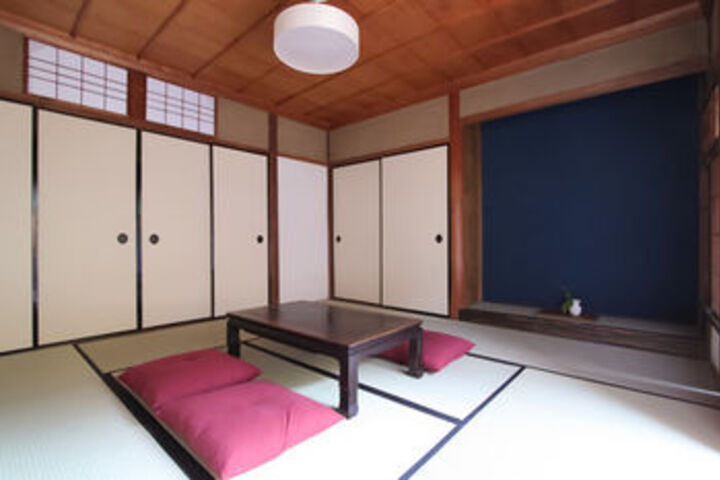 Room 8 of 21