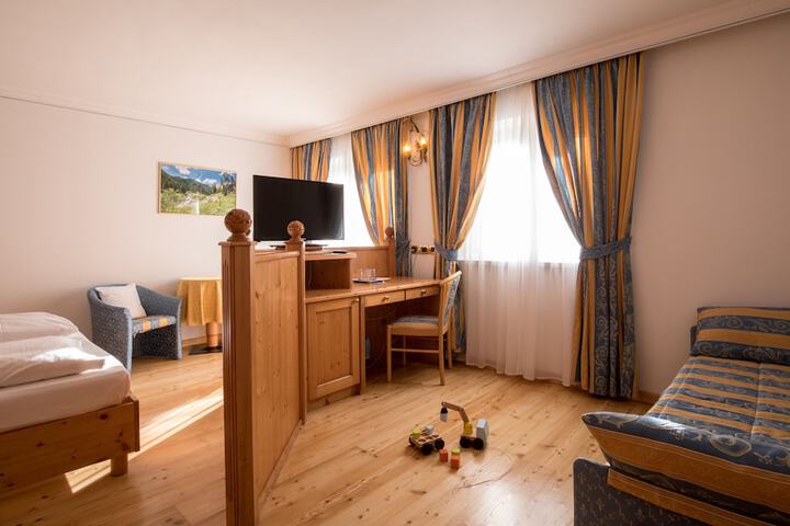 Room 16 of 91