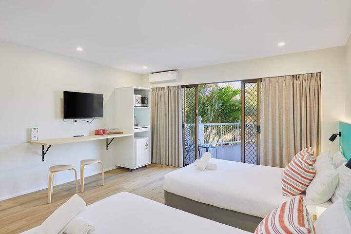 Room 2 of 52
