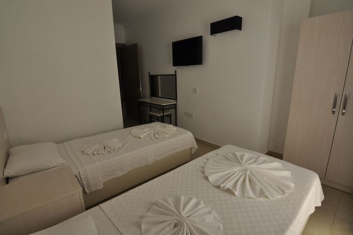Room 50 of 61