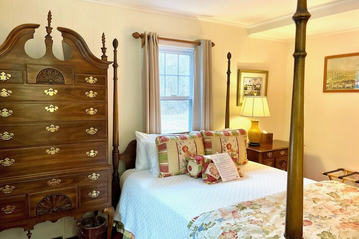 Room 74 of 288