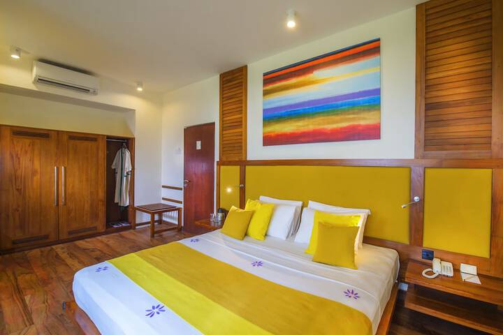 Room 6 of 40