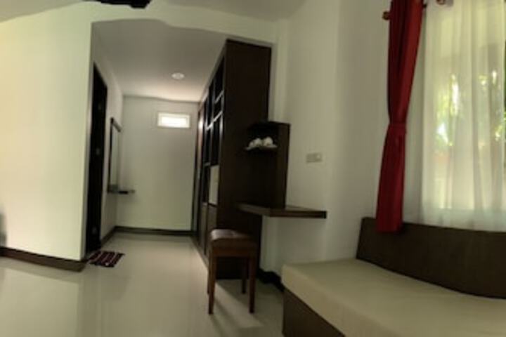 Room 12 of 48