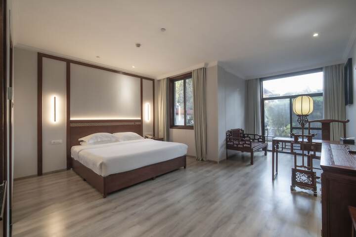 Room 7 of 52