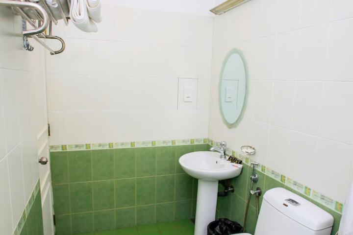Room 11 of 26