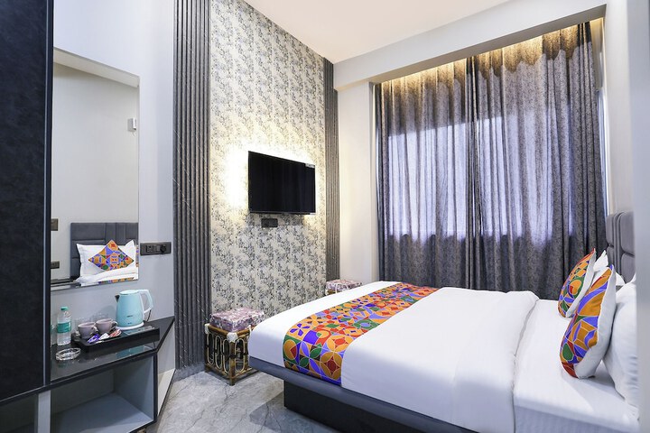 Room 16 of 48