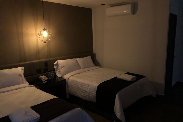 Room 3 of 49