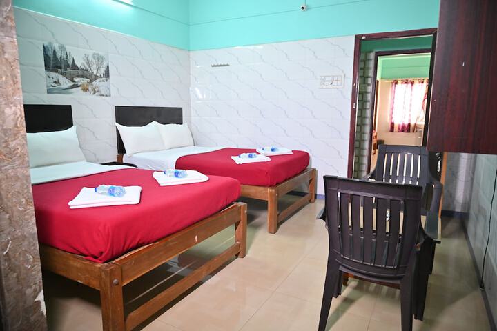 Room 2 of 7