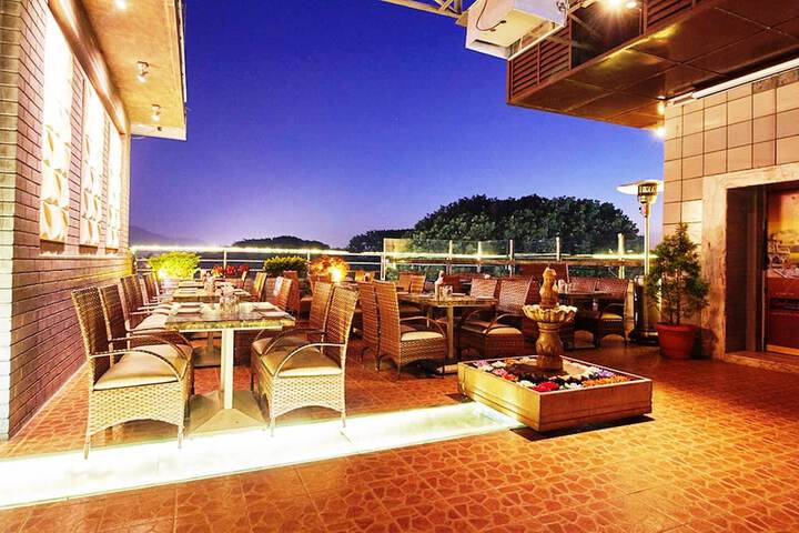 Terrace/Patio 76 of 76