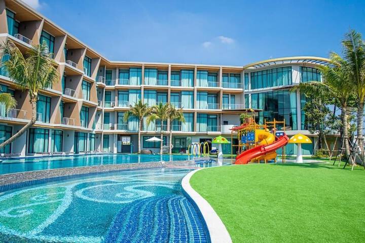 Pool 5 of 13