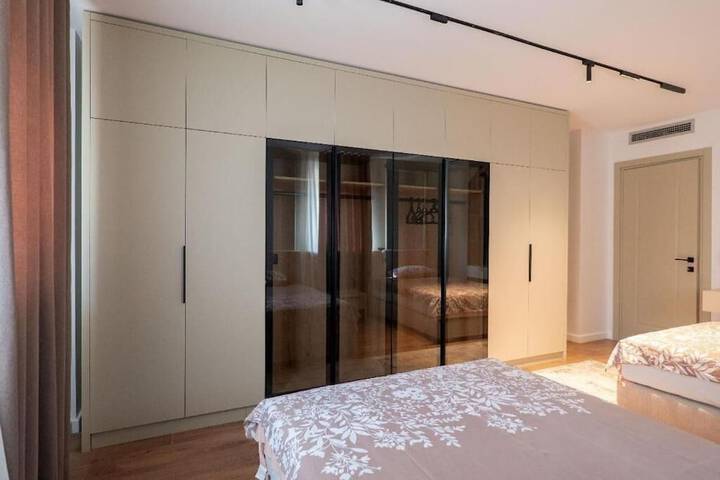 Room 20 of 95