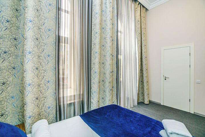 Room 7 of 79