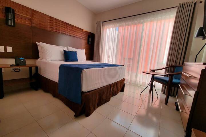 Room 2 of 34