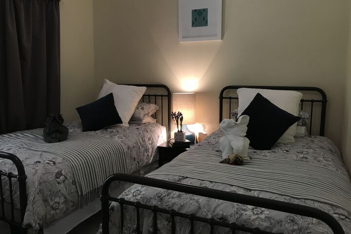 Room 7 of 33