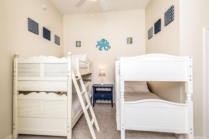 Room 5 of 21