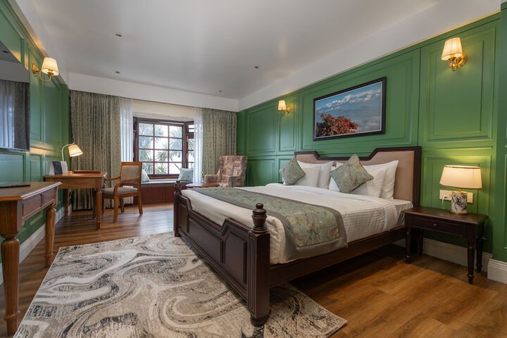 Room 8 of 38