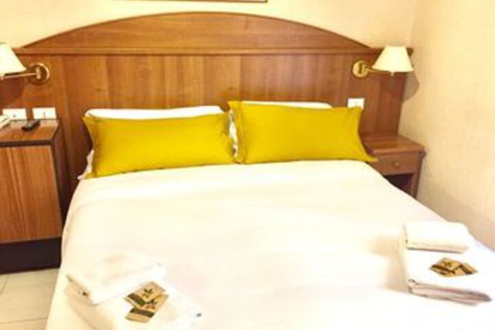 Room 20 of 27