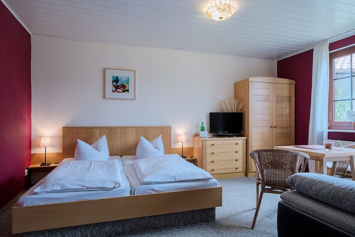 Room 2 of 61
