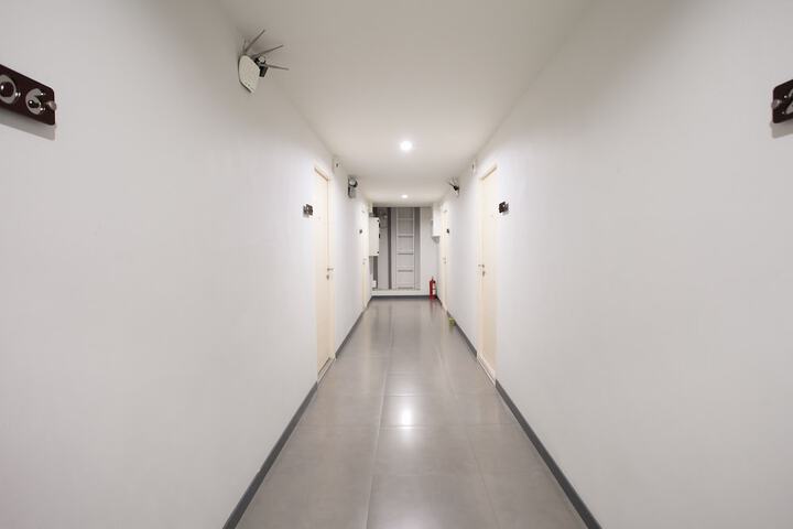 Ballroom/Hall 28 of 34