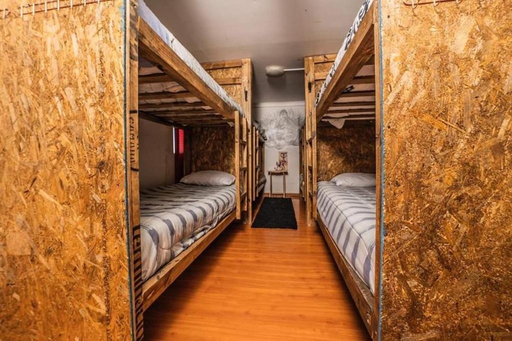 Room 5 of 13