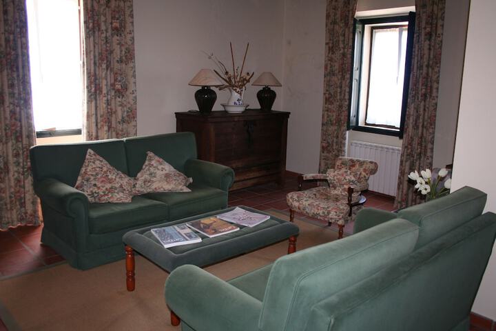 Room 13 of 32