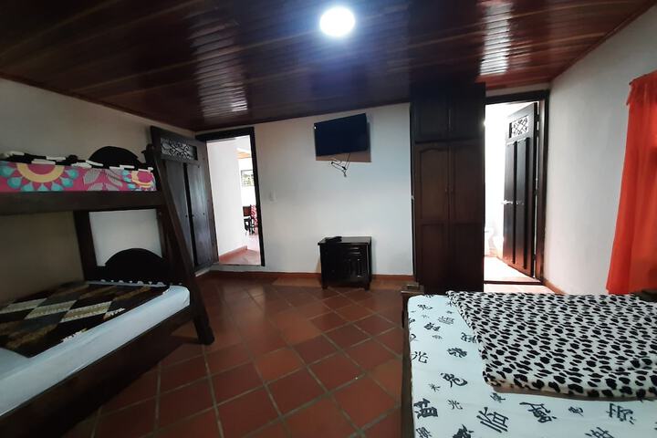 Room 6 of 26