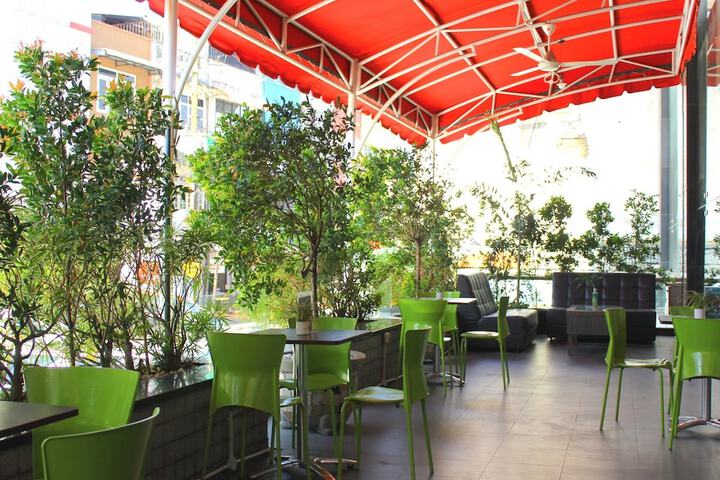 Terrace/Patio 13 of 32