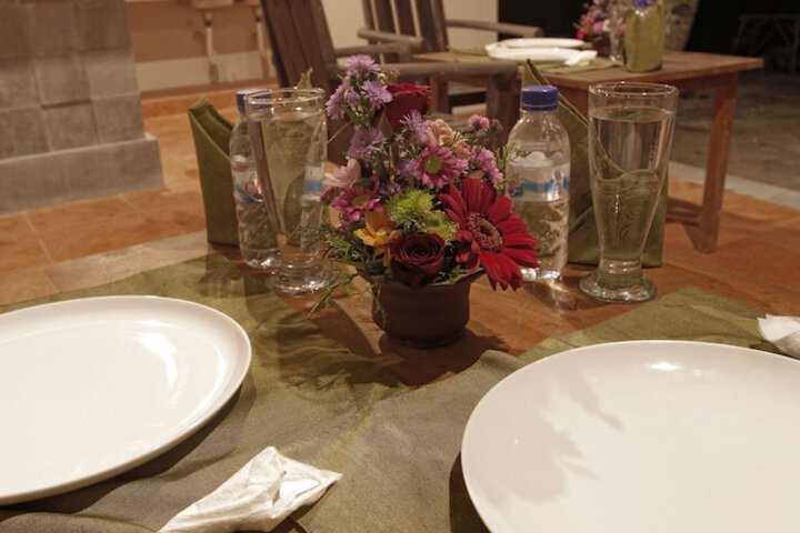 Dining 25 of 28