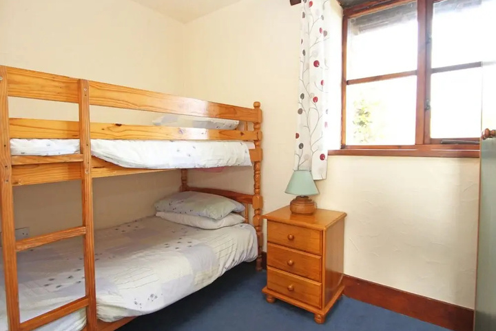 Room 2 of 11