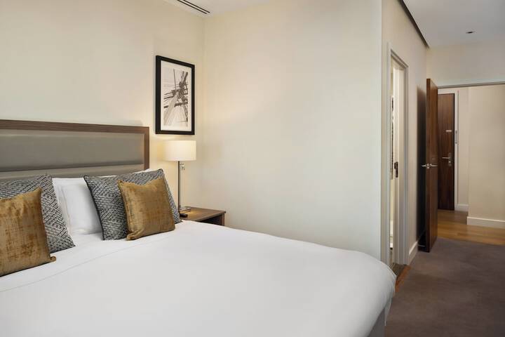 Room 92 of 347