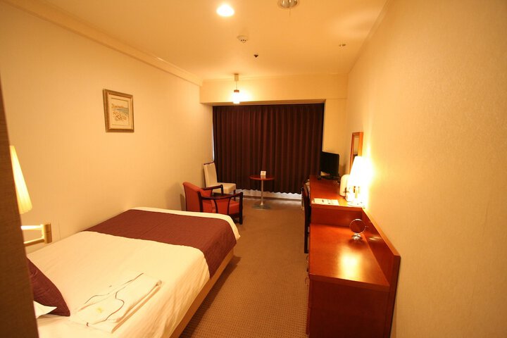 Room 26 of 64
