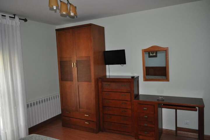Room 14 of 25
