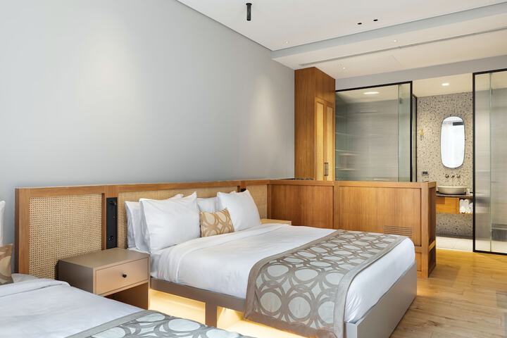 Room 21 of 41