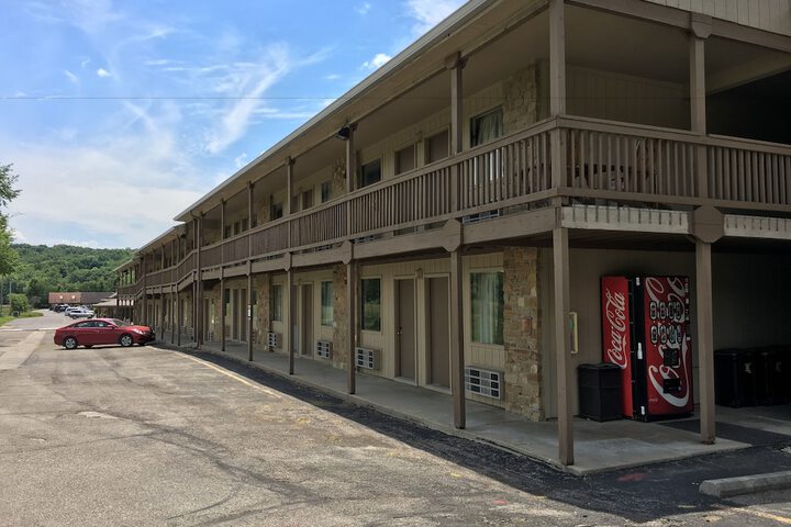 Property Grounds 42 of 47