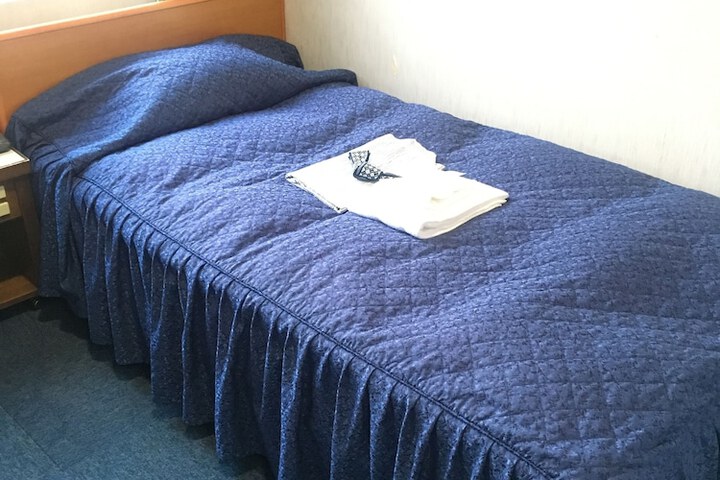 Room 12 of 53