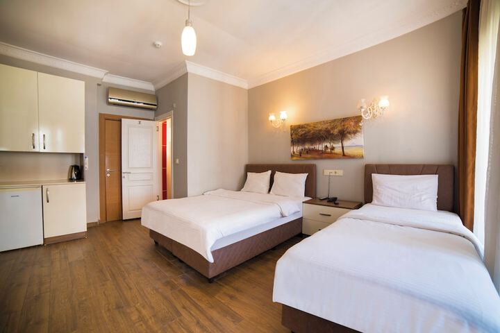 Room 45 of 106