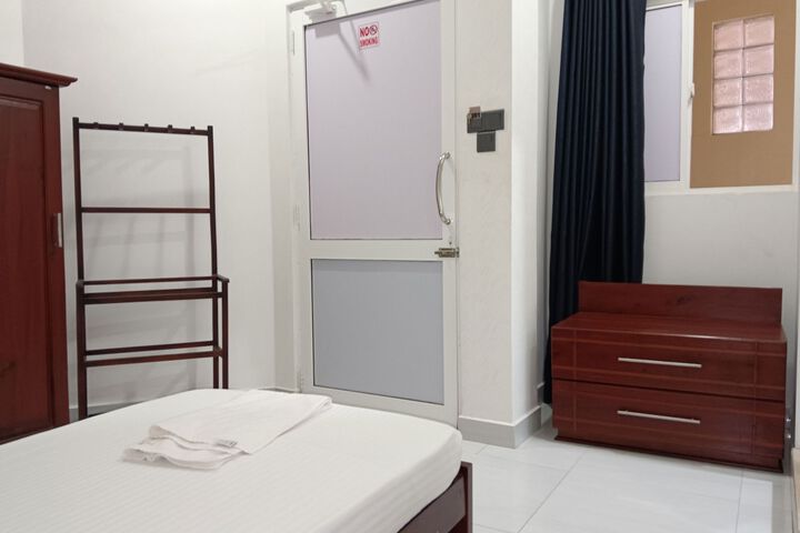 Room 65 of 67