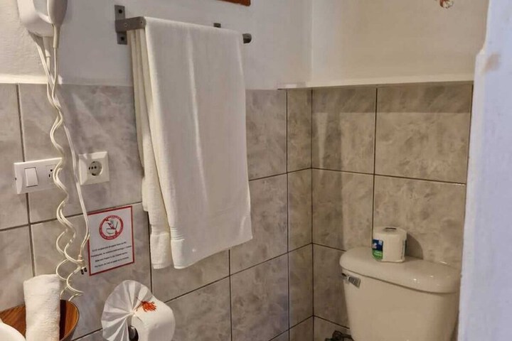 Room 44 of 70