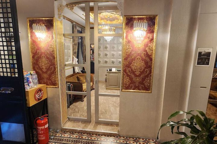 Hotel Lobby
