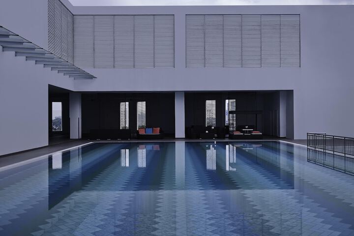 Pool 37 of 93