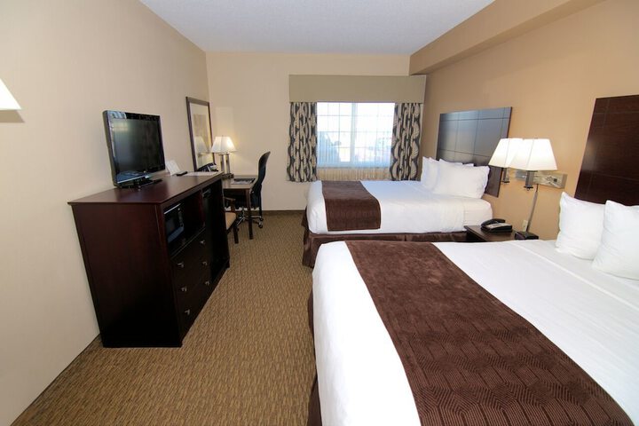 2 Queen Beds (4 of 9)