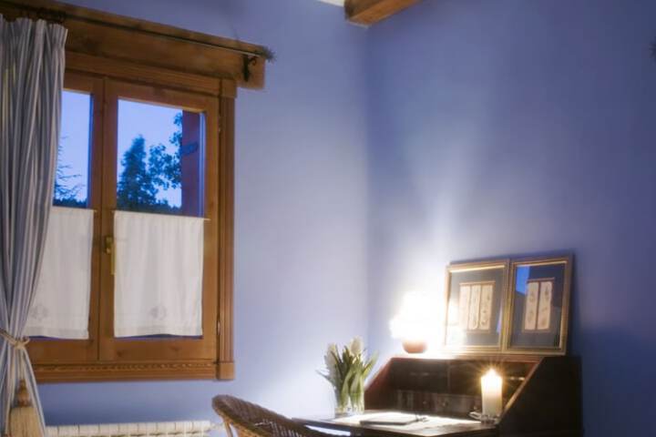 Room 3 of 36