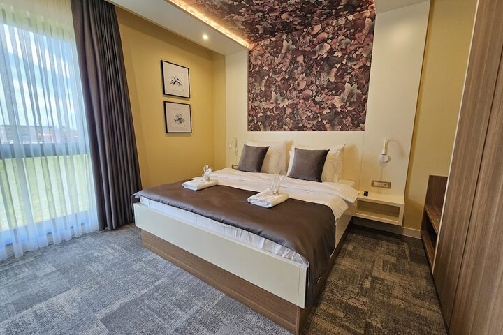 Room 15 of 57