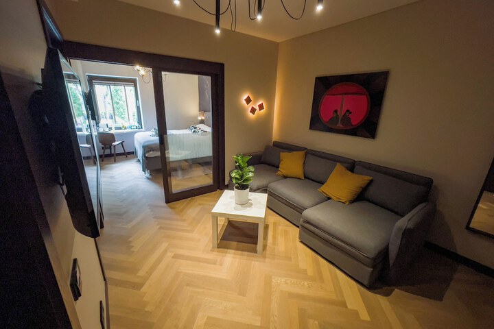 Room 25 of 58